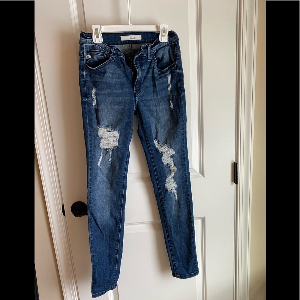 Destroyed denim jeans